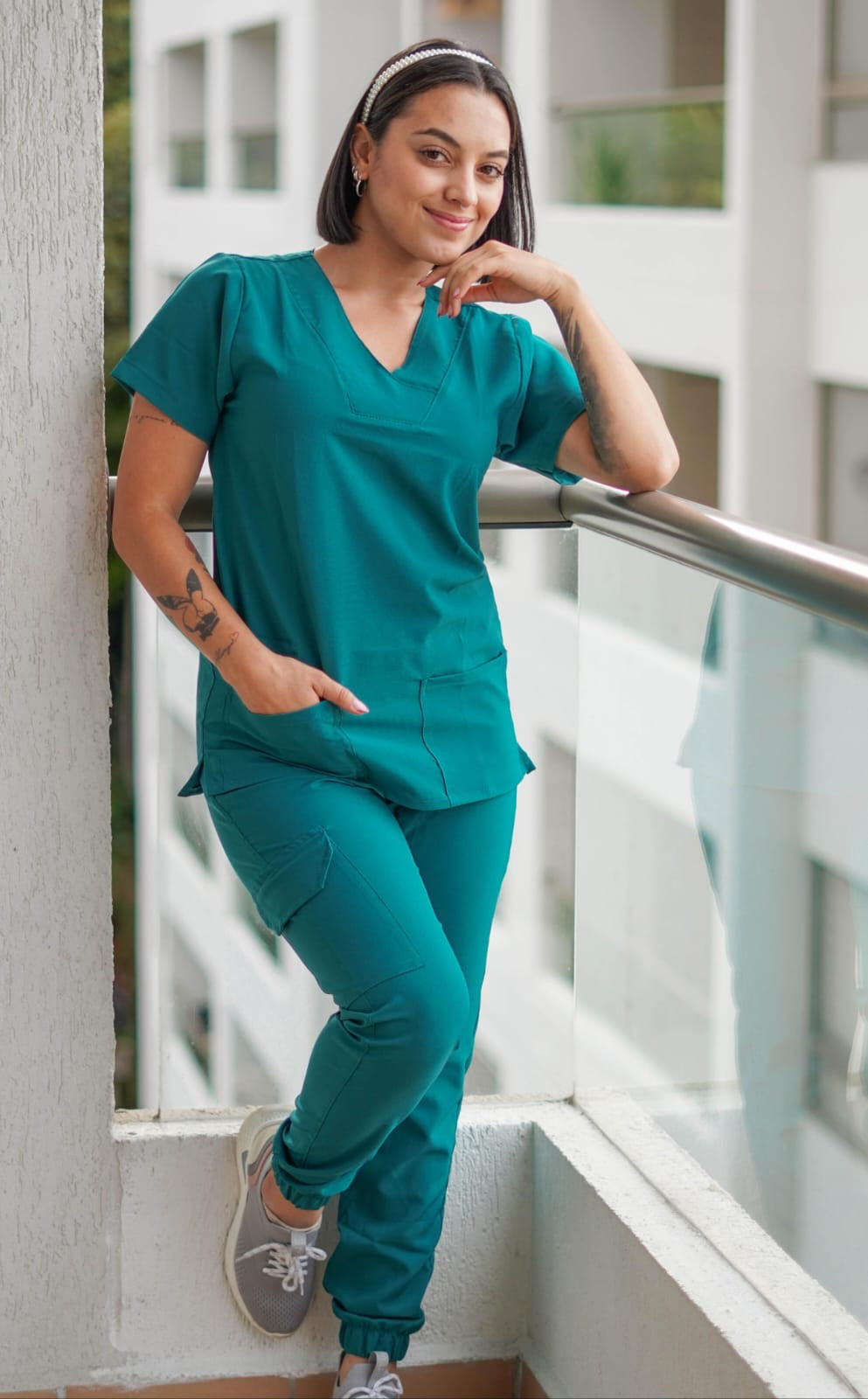 Uniforme jogger en stretch Mujer color especial – Uniformes Elite