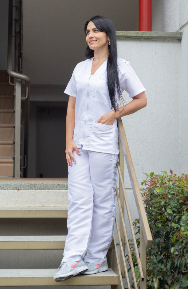 Uniformes Antifluido con Cierre - Uniformes Elite